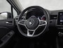 Renault Clio 1.0 TCe 90 Equilibre (APPLE CARPLAY, GROOT NAVI, CRUISE, SPORTSTOELEN, LANE ASSIST, NIEUWE APK, NIEUWSTAAT)