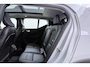 Volvo XC40 2.0 B4 Plus Black Edition | Uitklap Trekhaak | Panoramadak | Harman/Kardon | Digital Cockpit | CarPlay |