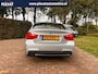 BMW 3-Serie 318i Business Line Sport Aut. | M-Pakket | Xenon | Historie | Sportstoelen | Alcantara | 18 Inch | Led Achterlichten |