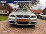 BMW 3-Serie 318i Business Line Sport Aut. | M-Pakket | Xenon | Historie | Sportstoelen | Alcantara | 18 Inch | Led Achterlichten |