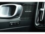 Volvo XC40 2.0 B4 Ultimate Dark | Pano-dak | Trekhaak | 360 camera | ACC | Standkachel | Pixel LED |