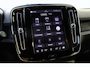 Volvo EX40 Single Motor Extended Range Plus 82 kWh | Trekhaak | Verwarmbare voorstoelen en stuurwiel | Premium audio by Harman Kardon | Keyless | Cruise control adaptief met Stop&Go en stuurhulp