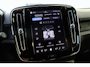 Volvo EX40 Single Motor Extended Range Plus 82 kWh | Trekhaak | Verwarmbare voorstoelen en stuurwiel | Premium audio by Harman Kardon | Keyless | Cruise control adaptief met Stop&Go en stuurhulp