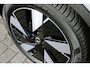 Volvo EX40 Single Motor Extended Range Plus 82 kWh | Trekhaak | Verwarmbare voorstoelen en stuurwiel | Premium audio by Harman Kardon | Keyless | Cruise control adaptief met Stop&Go en stuurhulp