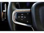 Volvo EX40 Single Motor Extended Range Plus 82 kWh | Trekhaak | Verwarmbare voorstoelen en stuurwiel | Premium audio by Harman Kardon | Keyless | Cruise control adaptief met Stop&Go en stuurhulp
