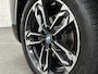 BMW X1 sDrive18i M-Sport | Panorama | Trekhaak | Origineel Nederlands | Sfeerverlichting | Carplay | 19 inch | Getint Glas | DAB | Sportstoelen | Camera | Autom. Achterklep |