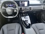 Toyota Urban Cruiser Executive 61 kWh | Grandeur grey met zwart dak | Demonstratie auto |