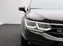 Volkswagen Tiguan 1.4 TSi 245 Pk eHybrid R-Line Business | Black Style | Panoramadak | Stoelverwarming | Camera | Trekhaak | Adaptive Cruise | 20 Inch | 59.948 Km !!