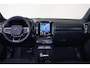 Volvo C40 Extended Range Plus 82 kWh - Panoramadak - IntelliSafe Assist & Surround - Parkeercamera achter - Verwarmde voorstoelen & stuur - Parkeersensoren voor & achter - Draadloze tel. lader - Warmtepomp - Extra getint glas - 19' LMV