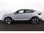 Volvo C40 Extended Range Plus 82 kWh - Panoramadak - IntelliSafe Assist & Surround - Parkeercamera achter - Verwarmde voorstoelen & stuur - Parkeersensoren voor & achter - Draadloze tel. lader - Warmtepomp - Extra getint glas - 19' LMV