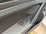Volkswagen Golf 1.2 TSI Business Edition | Massage | Half leder | Achteruit rij camera | APK
