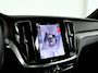 Volvo V60 T8 Plug-in hybrid AWD Plus Dark | SOH 100% | Panoramadak | 360° camera | Head-up display | Harman Kardon | Stoel- en stuurverwarming | Trekhaak