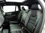 Volvo V60 T8 Plug-in hybrid AWD Plus Dark | SOH 100% | Panoramadak | 360° camera | Head-up display | Harman Kardon | Stoel- en stuurverwarming | Trekhaak