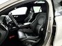 Volvo V60 T8 Plug-in hybrid AWD Plus Dark | SOH 100% | Panoramadak | 360° camera | Head-up display | Harman Kardon | Stoel- en stuurverwarming | Trekhaak