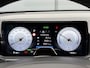 Hyundai Inster Evolve Plus 49 kWh Adaptieve cruise control / 17” lichtmetalen velgen / Full LED-verlichting / 360° camera / Stoelverwarming / Stuurwielverwarming / Navigatie / V2L / Draadloos telefoon opladen / Parkeersensoren voor & achter