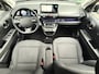 Hyundai Inster Evolve Plus 49 kWh Adaptieve cruise control / 17” lichtmetalen velgen / Full LED-verlichting / 360° camera / Stoelverwarming / Stuurwielverwarming / Navigatie / V2L / Draadloos telefoon opladen / Parkeersensoren voor & achter