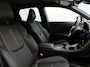 Lexus LBX Emotion 2WD | Bi-Tone Premium Metallic | Stoel- en Stuurverwarming | Parkeersensoren |