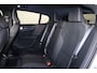 Volvo C40 Extended Range Plus 82 kWh - Panoramadak - IntelliSafe Assist & Surround - Parkeercamera achter - Parkeersensoren voor & achter - Verwarmde voorstoelen & stuur - Draadloze tel. lader - Warmtepomp - Extra getint glas - 19' LMV
