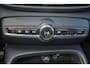 Volvo C40 Extended Range Plus 82 kWh - Panoramadak - IntelliSafe Assist & Surround - Parkeercamera achter - Parkeersensoren voor & achter - Verwarmde voorstoelen & stuur - Draadloze tel. lader - Warmtepomp - Extra getint glas - 19' LMV