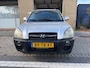 Hyundai Tucson 2.0i Style Premium LEER CLIMA LMV TREKHAAL RIJDT GOED NAP APK