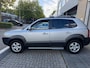 Hyundai Tucson 2.0i Style Premium LEER CLIMA LMV TREKHAAL RIJDT GOED NAP APK