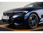 BMW 3-Serie Touring M340d xDrive Business Edition Plus Trekhaak - Panoramadak - Elektrischverstelbare stoelen - Stoelverwarming voor/achter - Getinte/geluiddempende ruiten - Head up - Active Cruise Control -