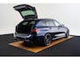 BMW 3-Serie Touring M340d xDrive Business Edition Plus Trekhaak - Panoramadak - Elektrischverstelbare stoelen - Stoelverwarming voor/achter - Getinte/geluiddempende ruiten - Head up - Active Cruise Control -