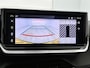 Peugeot 208 GT Hybrid 145pk Automaat | Navigatie | 360° Camera | Climate Control | Adaptieve Cruise Control | Parkeersensoren v+a | Armsteun | Keyless | Full Led koplampen | Dodehoeksensor| Leder/stof sportstoelen | Bluetooth | Draadloze Apple CarPlay / Android Auto | DAB+ radio | Donker getint glas | 17" lichtmetalen velgen |