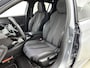 Peugeot 208 GT Hybrid 145pk Automaat | Navigatie | 360° Camera | Climate Control | Adaptieve Cruise Control | Parkeersensoren v+a | Armsteun | Keyless | Full Led koplampen | Dodehoeksensor| Leder/stof sportstoelen | Bluetooth | Draadloze Apple CarPlay / Android Auto | DAB+ radio | Donker getint glas | 17" lichtmetalen velgen |