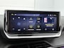 Peugeot 208 GT Hybrid 145pk Automaat | Navigatie | 360° Camera | Climate Control | Adaptieve Cruise Control | Parkeersensoren v+a | Armsteun | Keyless | Full Led koplampen | Dodehoeksensor| Leder/stof sportstoelen | Bluetooth | Draadloze Apple CarPlay / Android Auto | DAB+ radio | Donker getint glas | 17" lichtmetalen velgen |