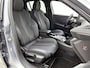 Peugeot 208 GT Hybrid 145pk Automaat | Navigatie | 360° Camera | Climate Control | Adaptieve Cruise Control | Parkeersensoren v+a | Armsteun | Keyless | Full Led koplampen | Dodehoeksensor| Leder/stof sportstoelen | Bluetooth | Draadloze Apple CarPlay / Android Auto | DAB+ radio | Donker getint glas | 17" lichtmetalen velgen |