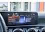 Mercedes-Benz A-klasse 250 e AMG Line | Panorama dak | Camera | Stoelverwarming | Navi | 18''L.M. Velgen | AMG-styling | Achteruitrijcamera | DAB ontvanger