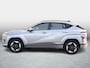 Hyundai Kona Electric Comfort 64.8 kWh long-Range SOH 99,6% / 620KM | Fabrieksgarantie 09-2030 | Warmtepomp | V2L | Adaptive Cruise | Stoel & Stuurverwarming | Carplay | Dodehoek | Camera | Dealeronderhouden |