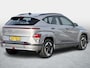 Hyundai Kona Electric Comfort 64.8 kWh long-Range SOH 99,6% / 620KM | Fabrieksgarantie 09-2030 | Warmtepomp | V2L | Adaptive Cruise | Stoel & Stuurverwarming | Carplay | Dodehoek | Camera | Dealeronderhouden |