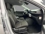Hyundai Kona Electric Comfort 64.8 kWh long-Range SOH 99,6% / 620KM | Fabrieksgarantie 09-2030 | Warmtepomp | V2L | Adaptive Cruise | Stoel & Stuurverwarming | Carplay | Dodehoek | Camera | Dealeronderhouden |
