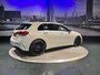 Mercedes-Benz A-klasse 180 Business Solution AMG *NL Auto*Led*Pano*Camera*