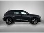 Peugeot 2008 SUV Allure 100pk | Navigatie | Achteruitrijcamera | Climate Control | Cruise Control | Parkeersensoren v+a | Armsteun | Digitaal instrumentenpaneel | Draadloze Apple Carplay / Android Auto | Bluetooth | DAB+ radio | Led koplampen | Donker getint glas | 17" lichtmetalen velgen |