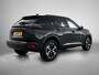 Peugeot 2008 SUV Allure 100pk | Navigatie | Achteruitrijcamera | Climate Control | Cruise Control | Parkeersensoren v+a | Armsteun | Digitaal instrumentenpaneel | Draadloze Apple Carplay / Android Auto | Bluetooth | DAB+ radio | Led koplampen | Donker getint glas | 17" lichtmetalen velgen |