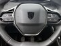 Peugeot 2008 SUV Allure 100pk | Navigatie | Achteruitrijcamera | Climate Control | Cruise Control | Parkeersensoren v+a | Armsteun | Digitaal instrumentenpaneel | Draadloze Apple Carplay / Android Auto | Bluetooth | DAB+ radio | Led koplampen | Donker getint glas | 17" lichtmetalen velgen |