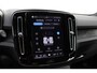 Volvo EX40 Single Motor Extended Range Plus 82 kWh | Trekhaak | Verwarmbare voorstoelen en stuurwiel | Premium audio by Harman Kardon | Keyless | Adaptieve cruise control Warmtepomp