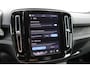 Volvo EX40 Single Motor Extended Range Plus 82 kWh | Trekhaak | Verwarmbare voorstoelen en stuurwiel | Premium audio by Harman Kardon | Keyless | Adaptieve cruise control Warmtepomp