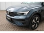 Volvo EX40 Single Motor Extended Range Plus 82 kWh | Trekhaak | Verwarmbare voorstoelen en stuurwiel | Premium audio by Harman Kardon | Keyless | Adaptieve cruise control Warmtepomp