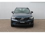 Volvo EX40 Single Motor Extended Range Plus 82 kWh | Trekhaak | Verwarmbare voorstoelen en stuurwiel | Premium audio by Harman Kardon | Keyless | Adaptieve cruise control Warmtepomp