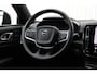 Volvo EX40 Single Motor Extended Range Plus 82 kWh | Trekhaak | Verwarmbare voorstoelen en stuurwiel | Premium audio by Harman Kardon | Keyless | Adaptieve cruise control Warmtepomp