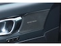 Volvo XC40 B4 Plus Black Edition | Panoramadak | Trekhaak | Verwarmbare voorstoelen, stuurwiel en voorruit | 360 graden camera | Premium audio by Harman Kardon | Apple carplay/Android auto