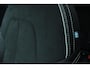 Volvo XC40 B4 Plus Black Edition | Panoramadak | Trekhaak | Verwarmbare voorstoelen, stuurwiel en voorruit | 360 graden camera | Premium audio by Harman Kardon | Apple carplay/Android auto