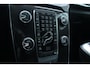Volvo V40 T2 Nordic+ | Verwarmde voorstoelen | 16" lichtmetalen velgen | Cruise Control | Autonomous Emergency Braking | Electronic Climate Control |