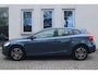 Volvo V40 T2 Nordic+ | Verwarmde voorstoelen | 16" lichtmetalen velgen | Cruise Control | Autonomous Emergency Braking | Electronic Climate Control |
