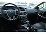 Volvo V40 T2 Nordic+ | Verwarmde voorstoelen | 16" lichtmetalen velgen | Cruise Control | Autonomous Emergency Braking | Electronic Climate Control |