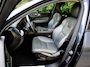 Volvo XC60 2.0 B5 Momentum Exclusive 1e-Eig. & Keurig-Onderh. BOVAG-Garantie. NL-Auto.